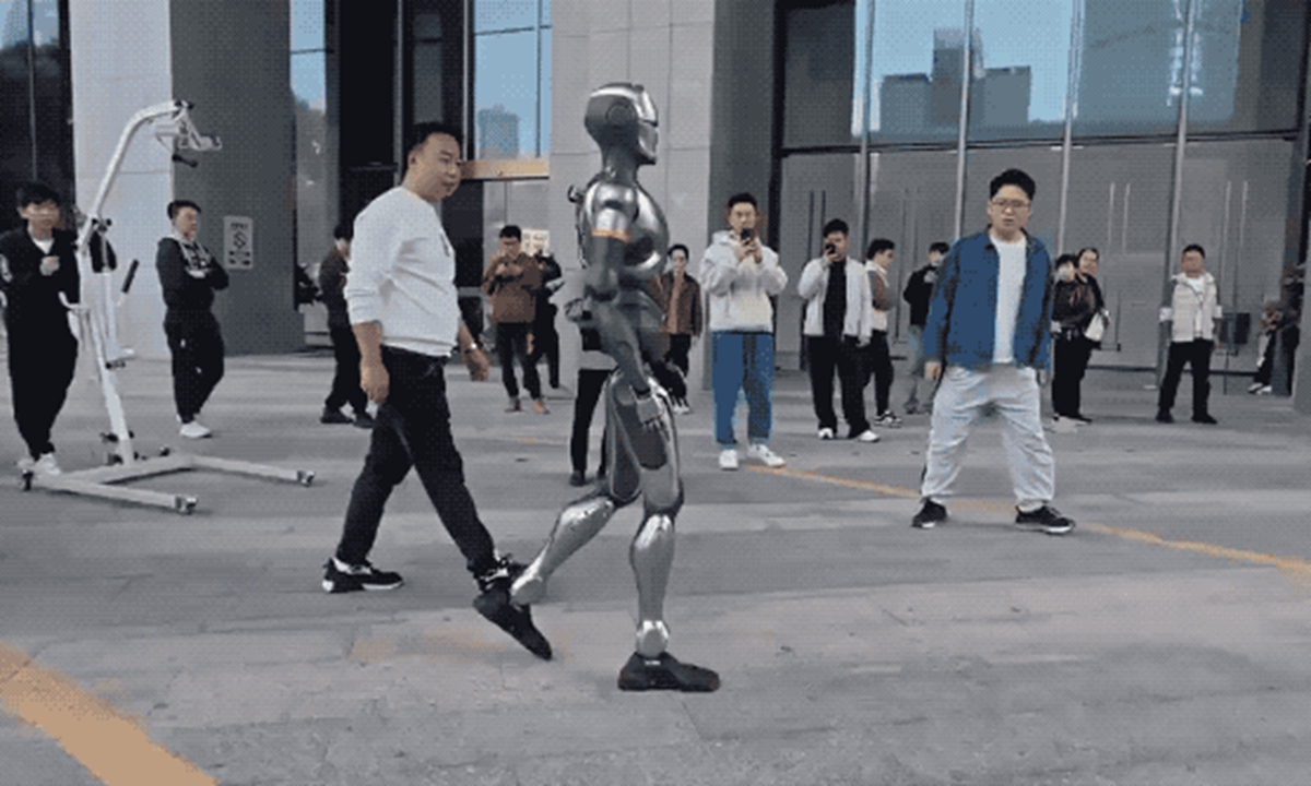 决成为焦点